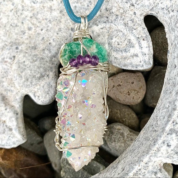 Raw Emerald, Angel Aura, Amethyst Bead Necklace - Picture 9 of 16